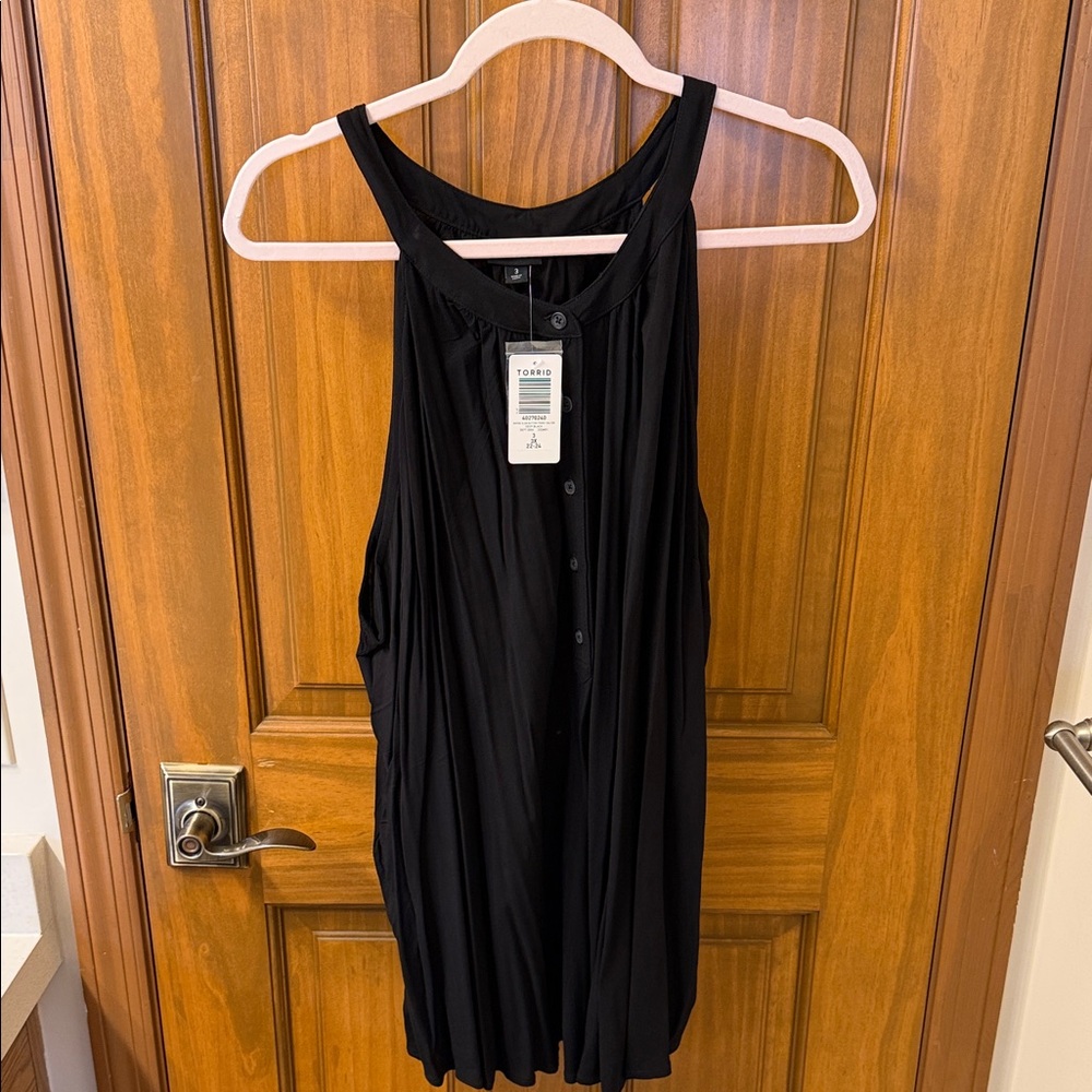 NWT Size 3 22-24 Torrid Black Sleeveless Blouse